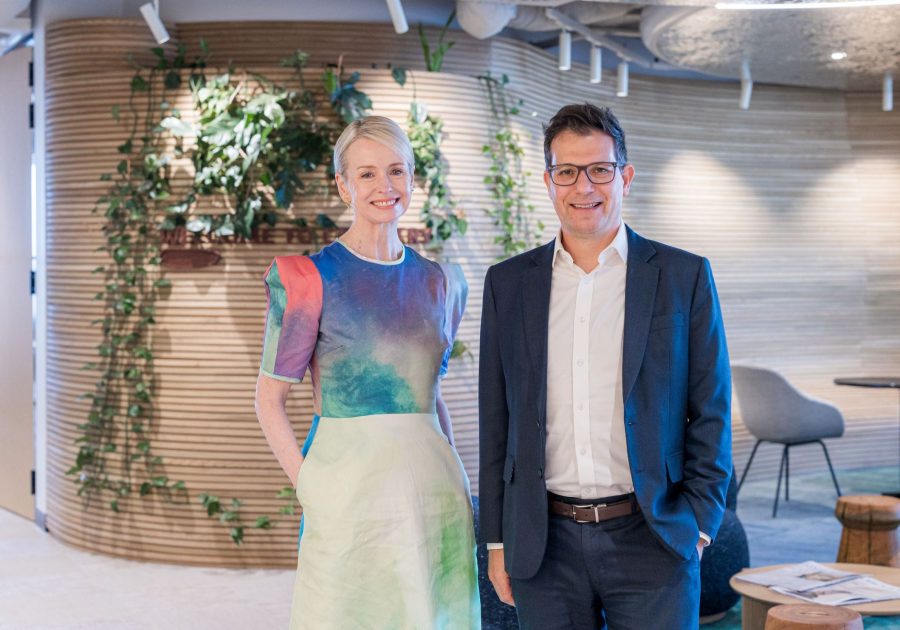 L-R-MinterEllison-Virginia-Briggs-CEO-Gary-Adler-Chief-Digital-Officer-small L-R-MinterEllison-Virginia-Briggs-CEO-Gary-Adler-Chief-Digital-Officer-small